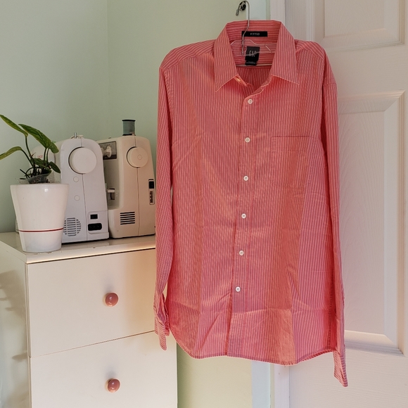 GAP Other - GAP Men's Pink and White Pinstripe Button Up Longsleeve Dress Shirt Size S